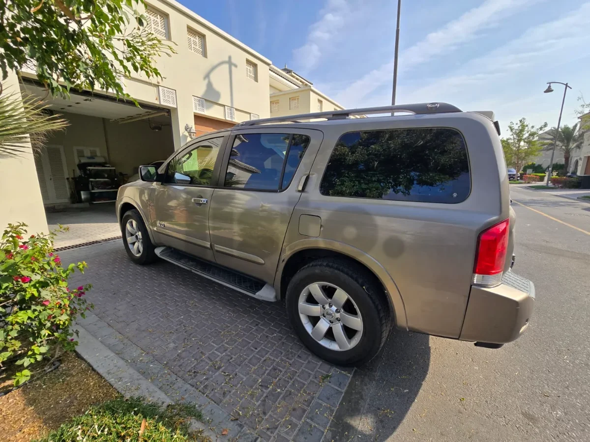 Nissan Armada LE GCC 2009