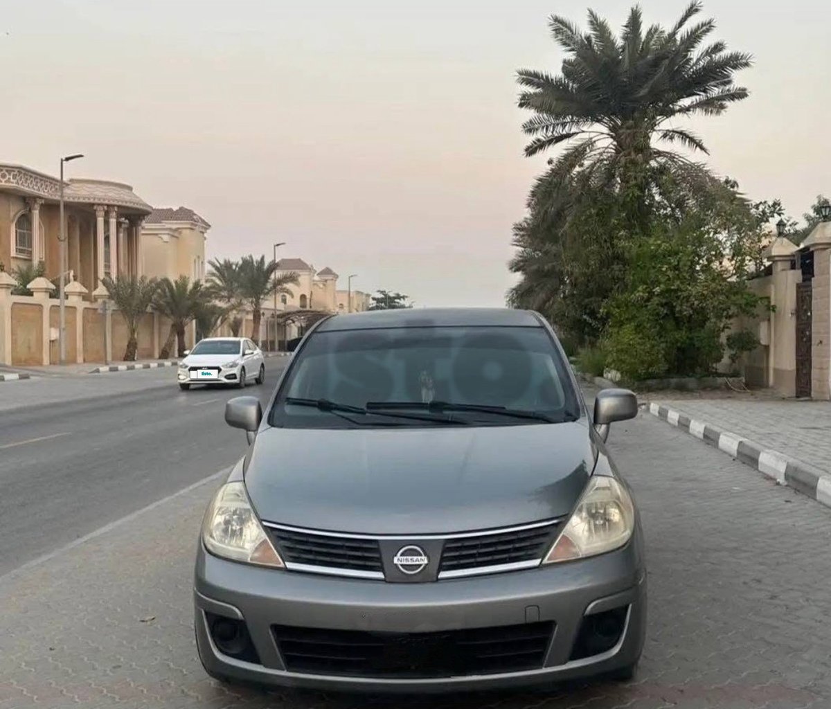 Reliable Nissan versa 2008 hatchback for Sale - Great Condition