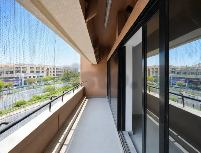 Luxury 2 BHK Apartment | Family Sharing & Bachelors Allowed | Ready to Move