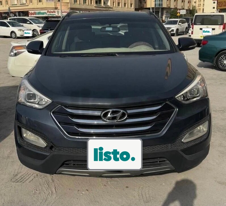 Hyundai Santa Fe SUV for sale in Sharjah - Family and in good condition