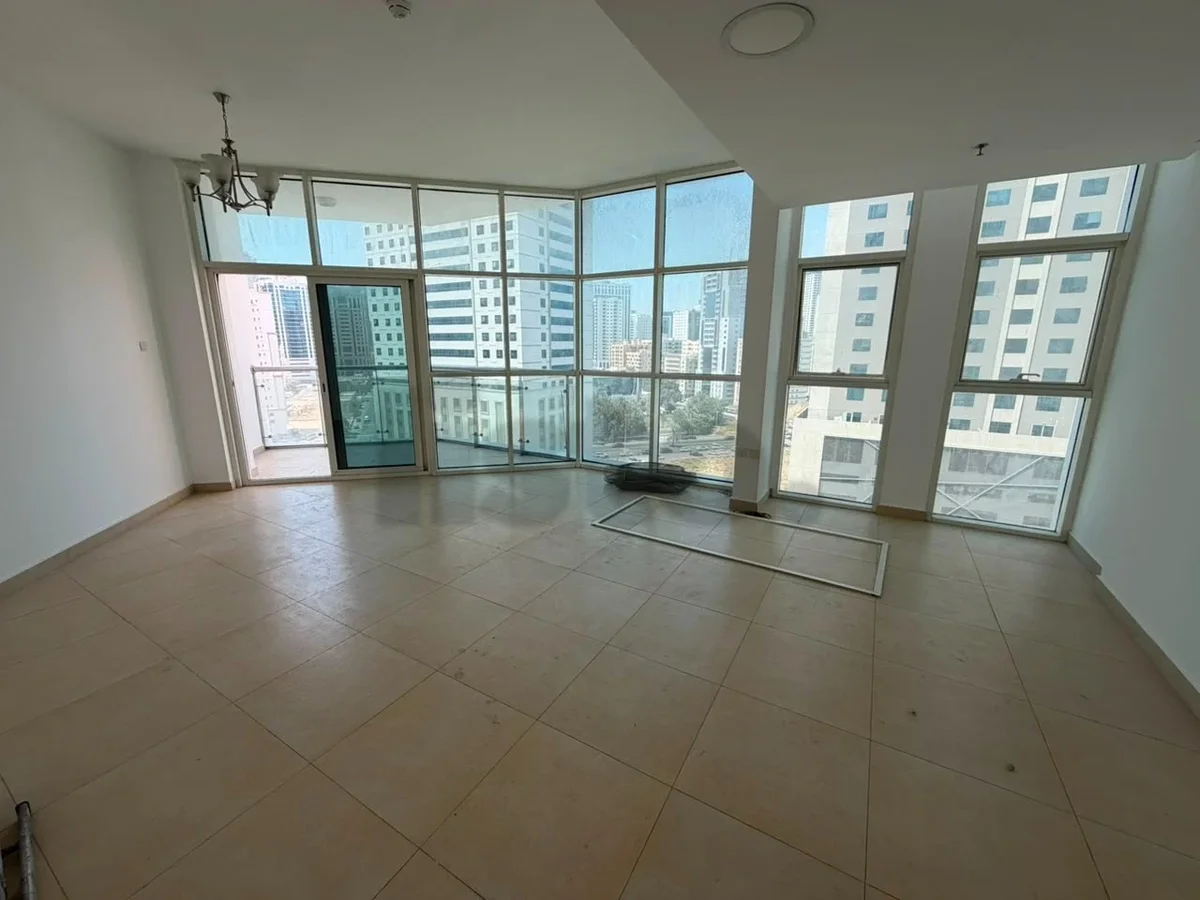 Three rooms, Taawon Thani, resident, panoramic view with balcony, free private parking.
