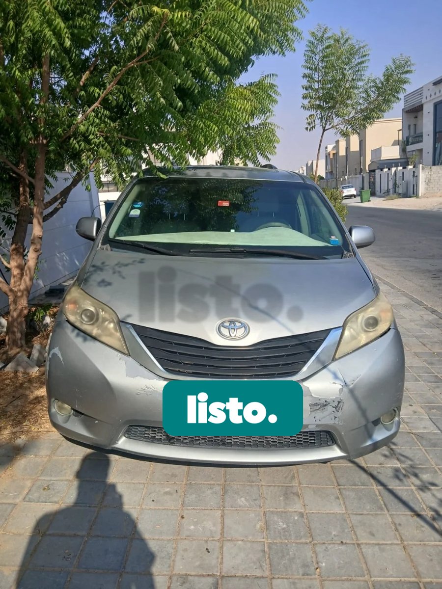 Toyota sienna 2011 XLE