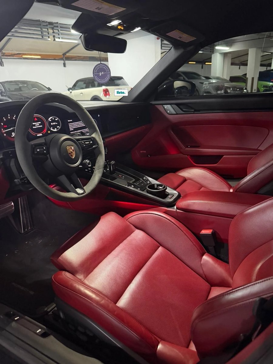 Porsche 911 Carrera GTS 2023