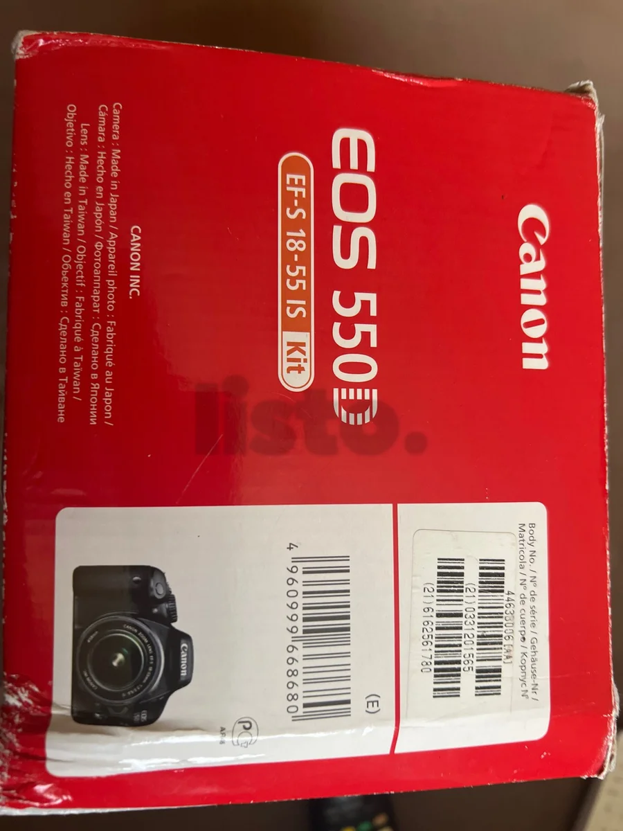 Canon EOS 550D DSLR Camera with EF-S 18-55mm IS Kit Lens