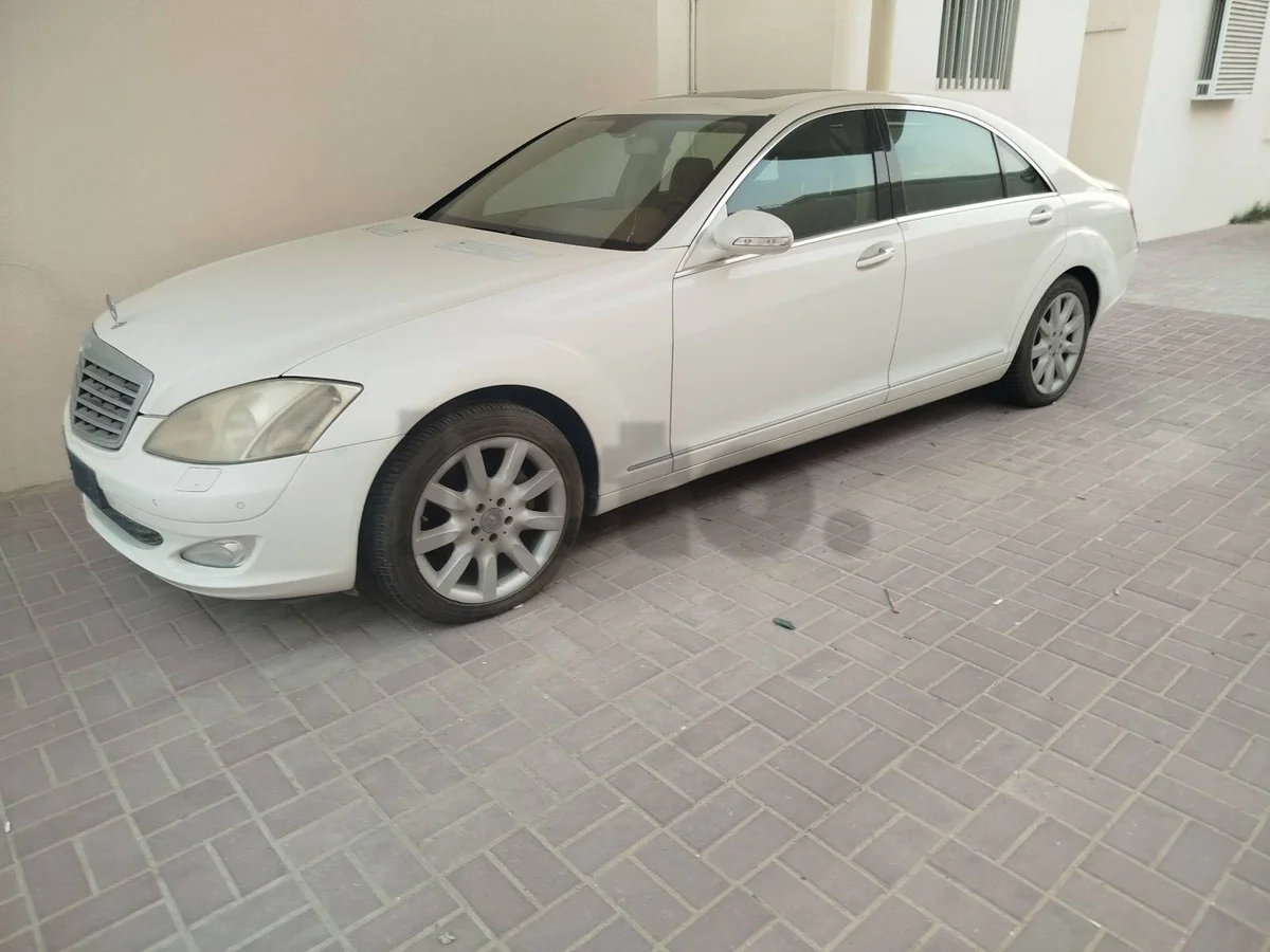 Mercedes 350S GCC 2009 in good condition