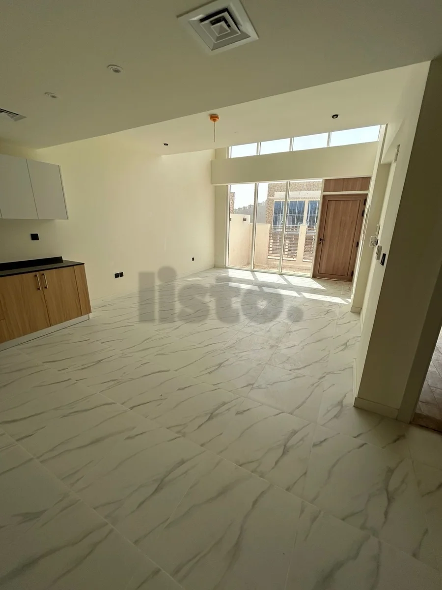 Stunning 3-Bedroom + Maid’s Room Villa for Rent – Rukan 3