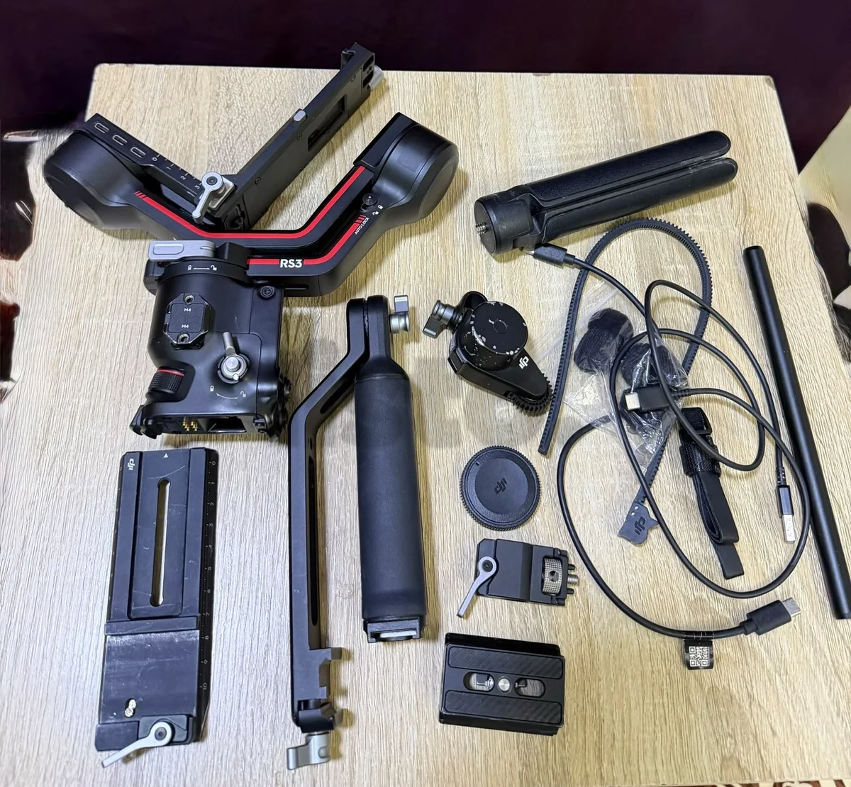 DJI RS3 Camera Gimbal Stabilizer Pro Combo - Excellent Condition