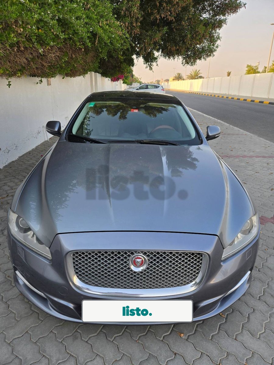 2014 Jaguar XJL Luxury Sedan - Grey, Good Condition, GCC Spec