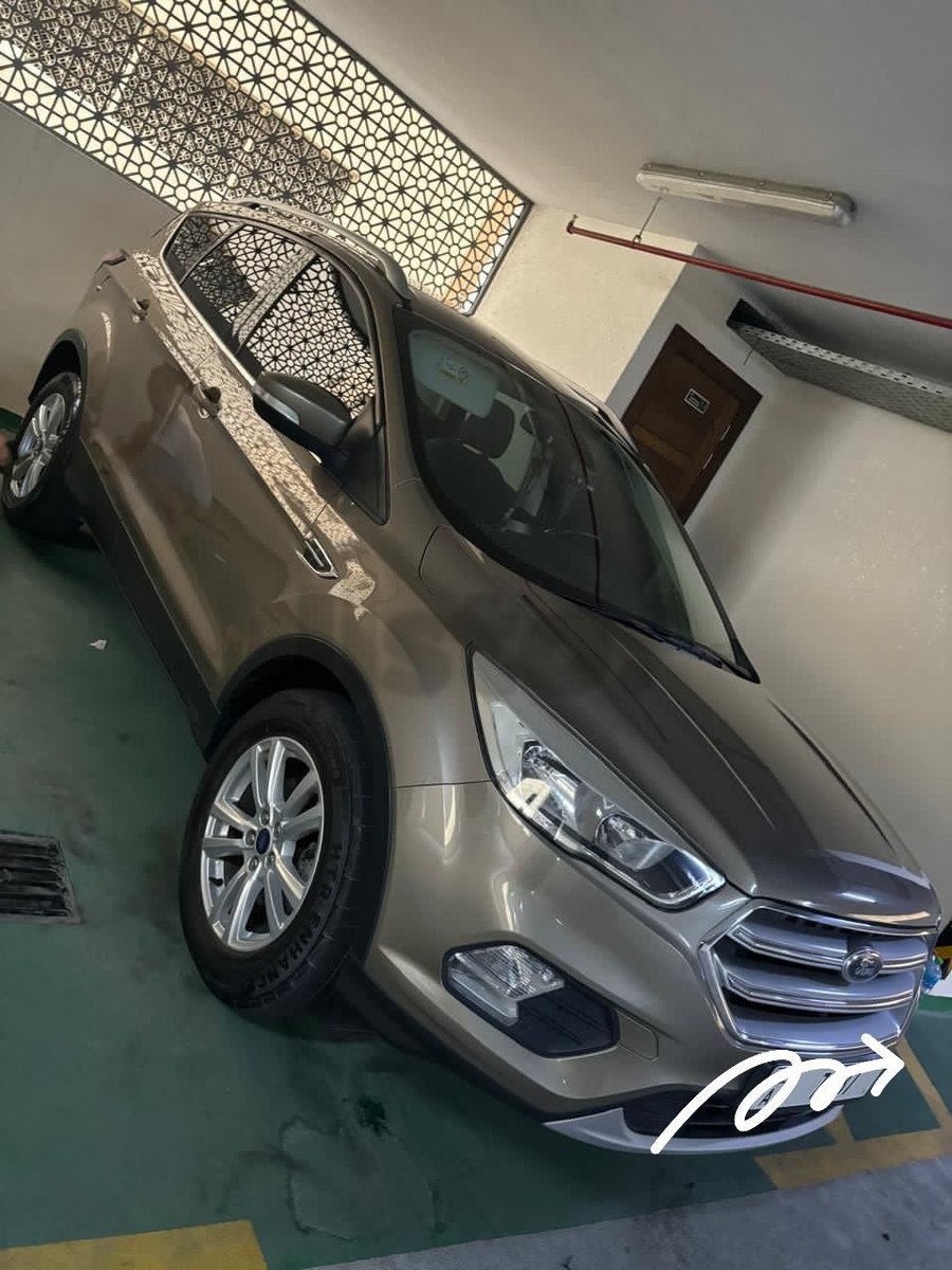 Ford Escape SUV in Excellent Condition - Well Maintained