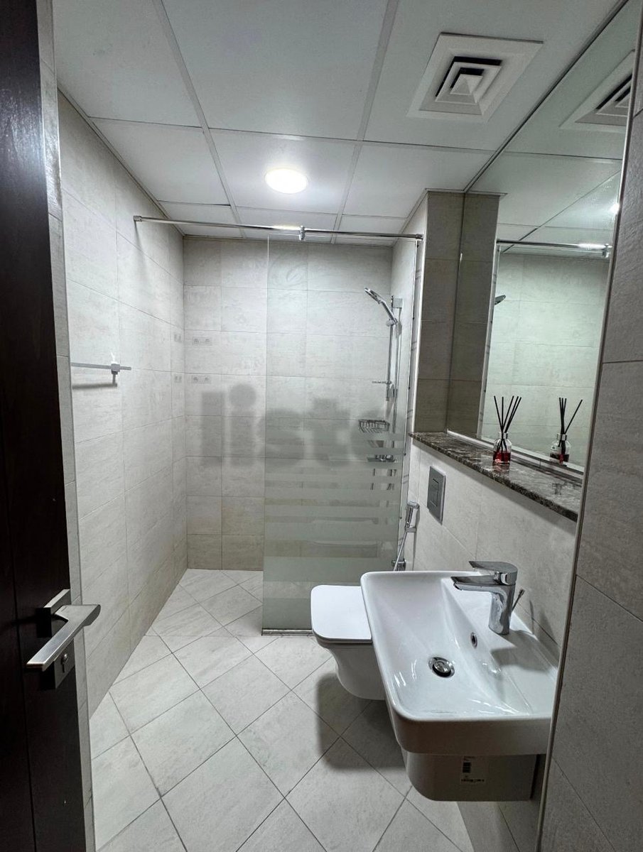 Room for rent in albarsha