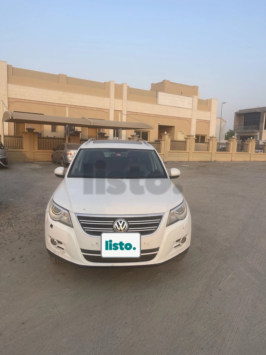 White Volkswagen Tiguan for sale - in good condition