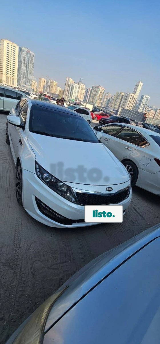 Kia Optima for sale - white sedan, excellent condition