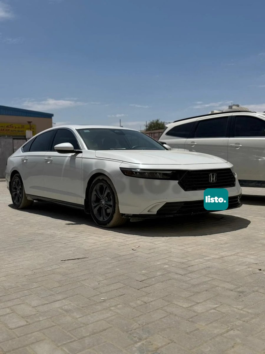 Honda Accord White Sedan for Sale - Immaculate Condition with Sunroof
