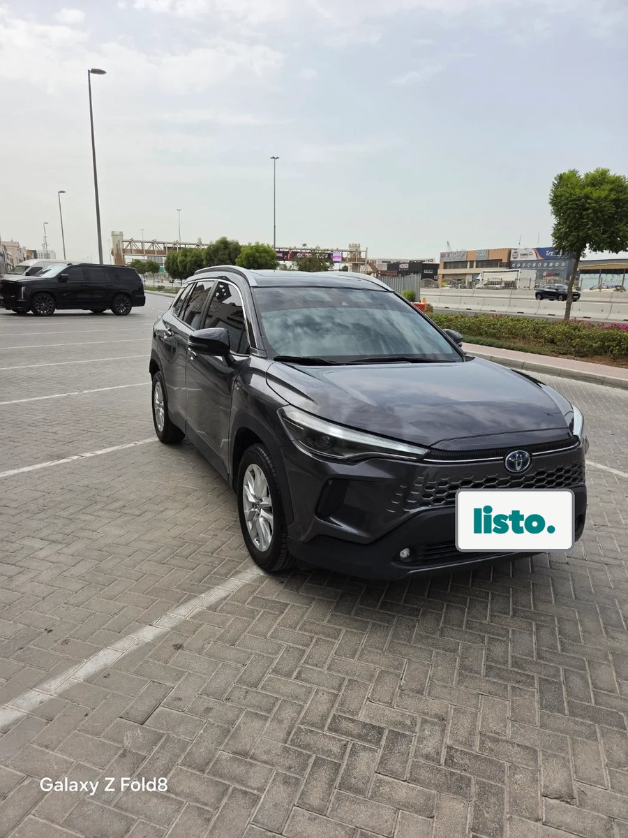 Toyota Corolla Cross Hybrid GLI ( FULL OPTION )