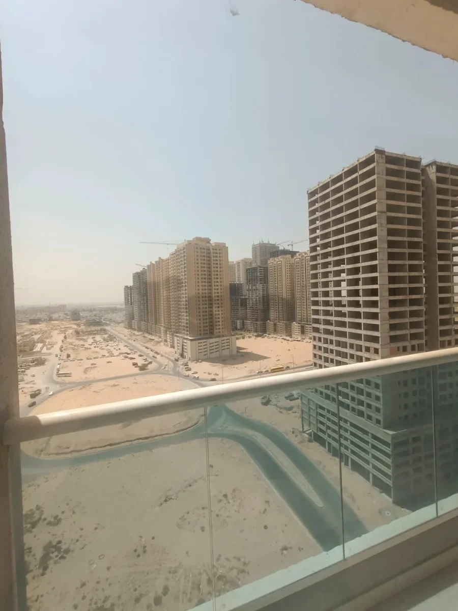 Fully Furnished 2bhk, Available on Monthly Rent.