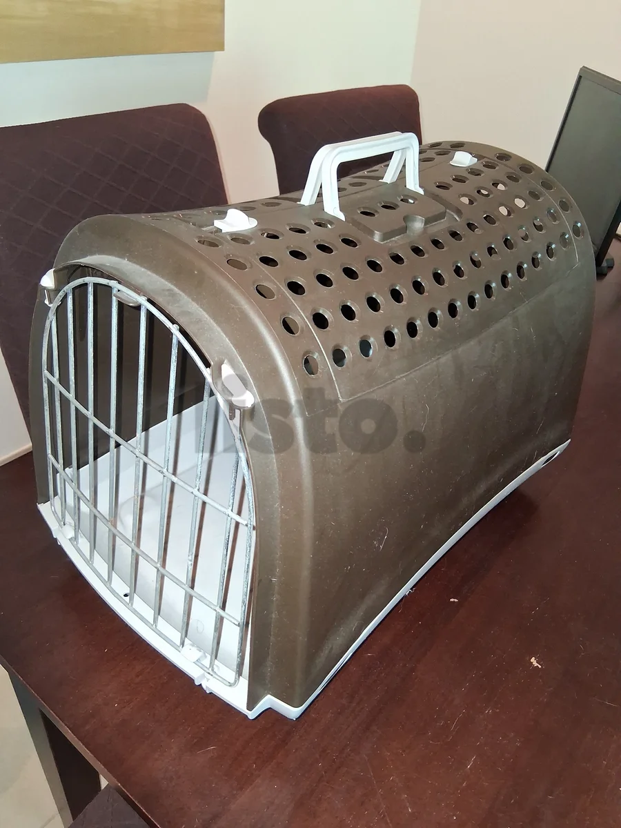 Durable Pet Carrier for Small Dogs/Cats - Travel Crate