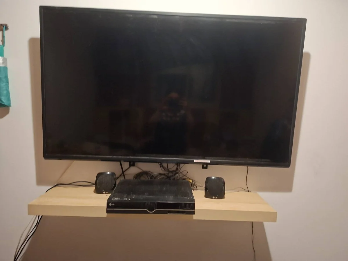 55 Inch TV
