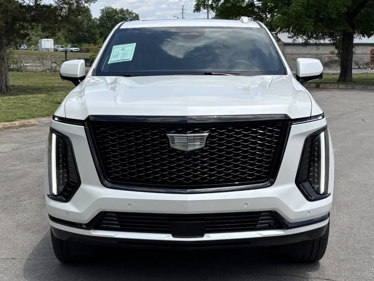2025 Cadillac Escalade Sport Platinum