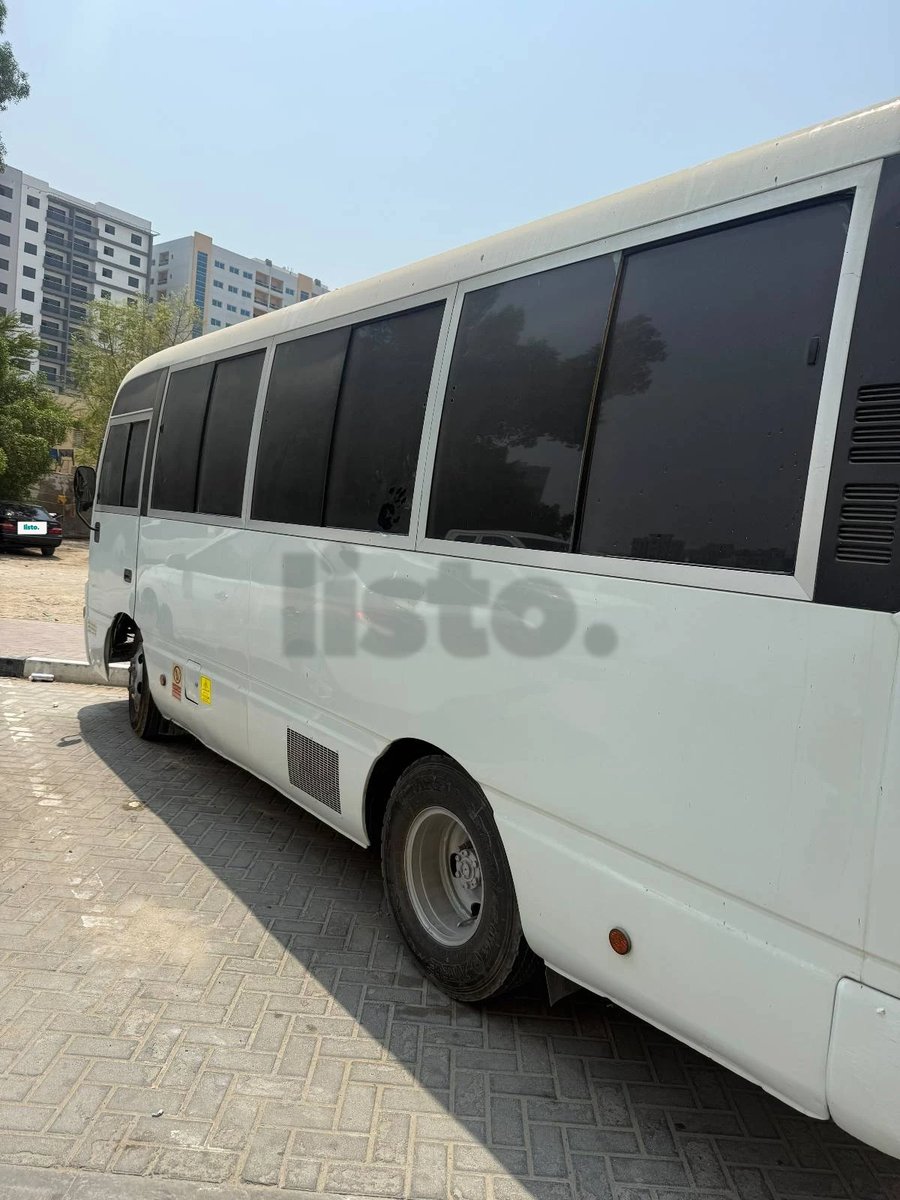 Nissan Civilian Bus 2009