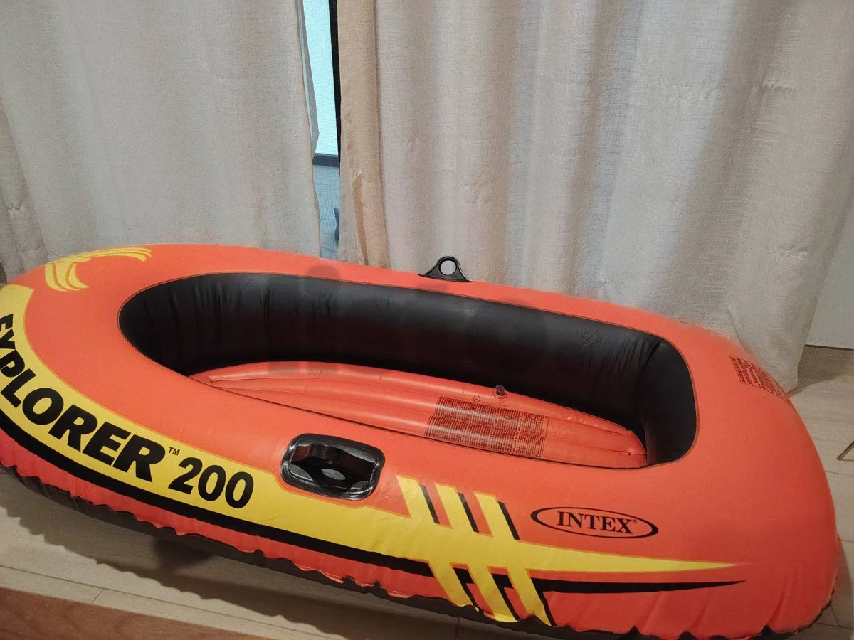 Intex Explorer 200 Inflatable Boat - Excellent Condition