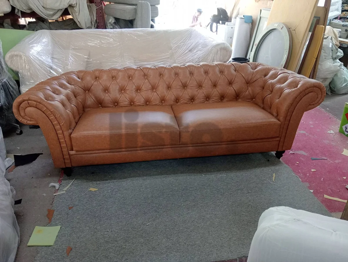 Stylish Brown Chesterfield Sofa | New Condition