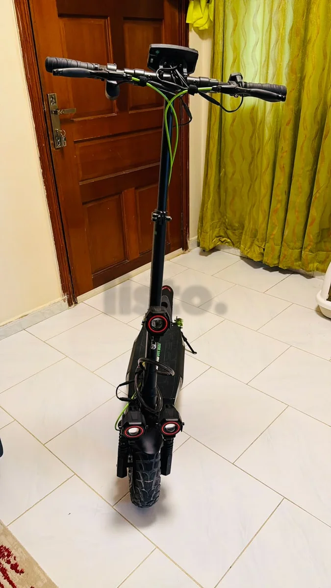Powerful Electric Scooter for Sale - Excellent Condition