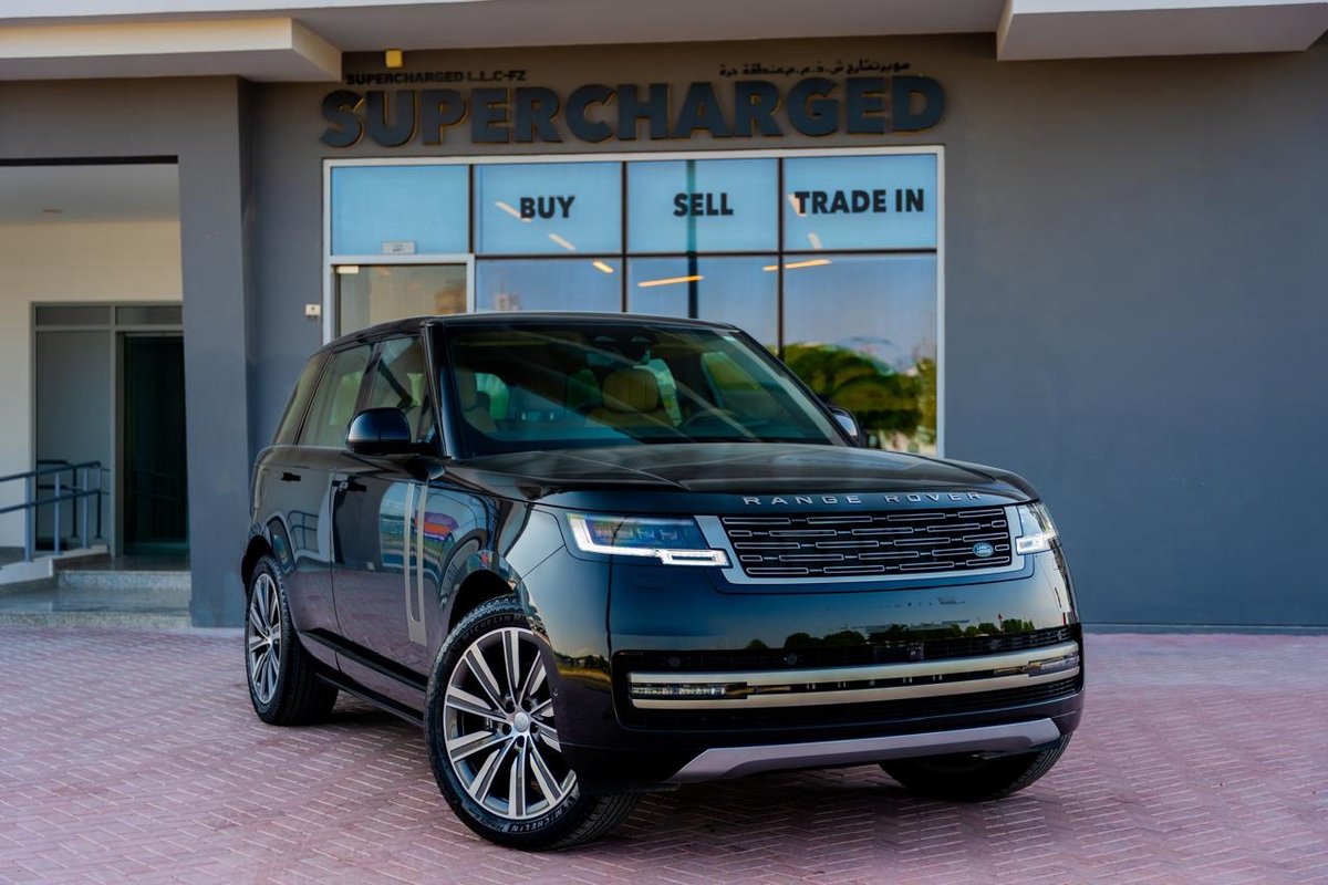 2025 Land Rover Range Rover SE