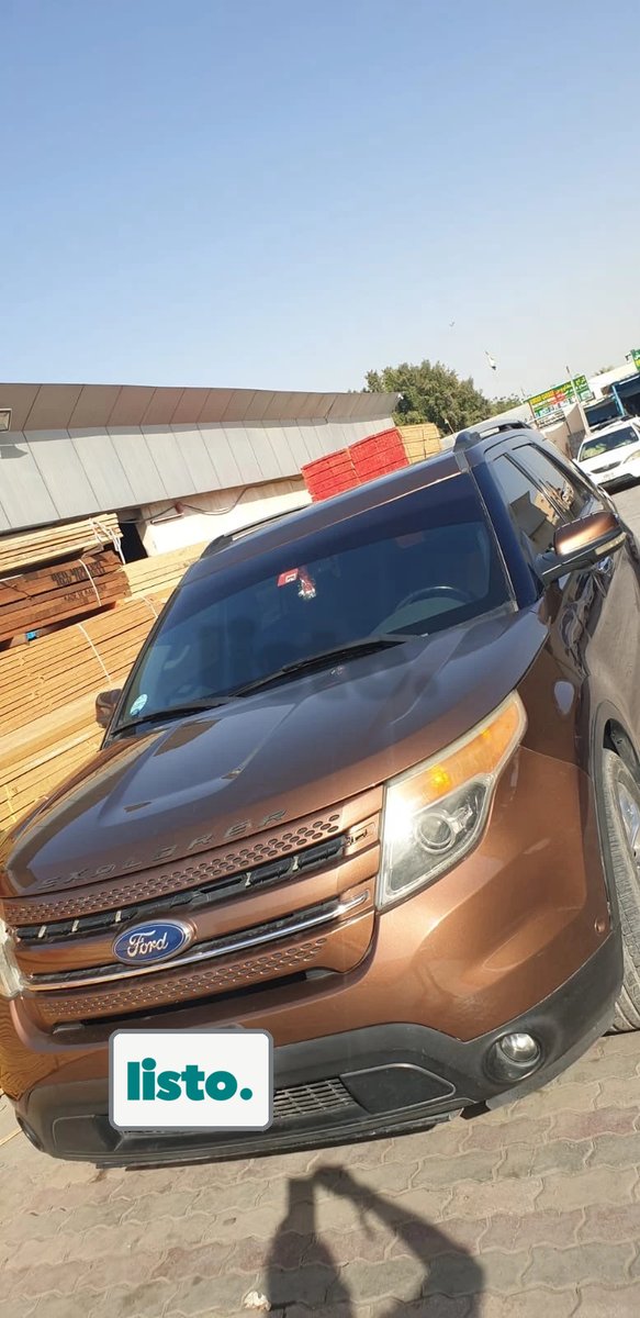 Ford Explorer SUV - Brown - Excellent Condition