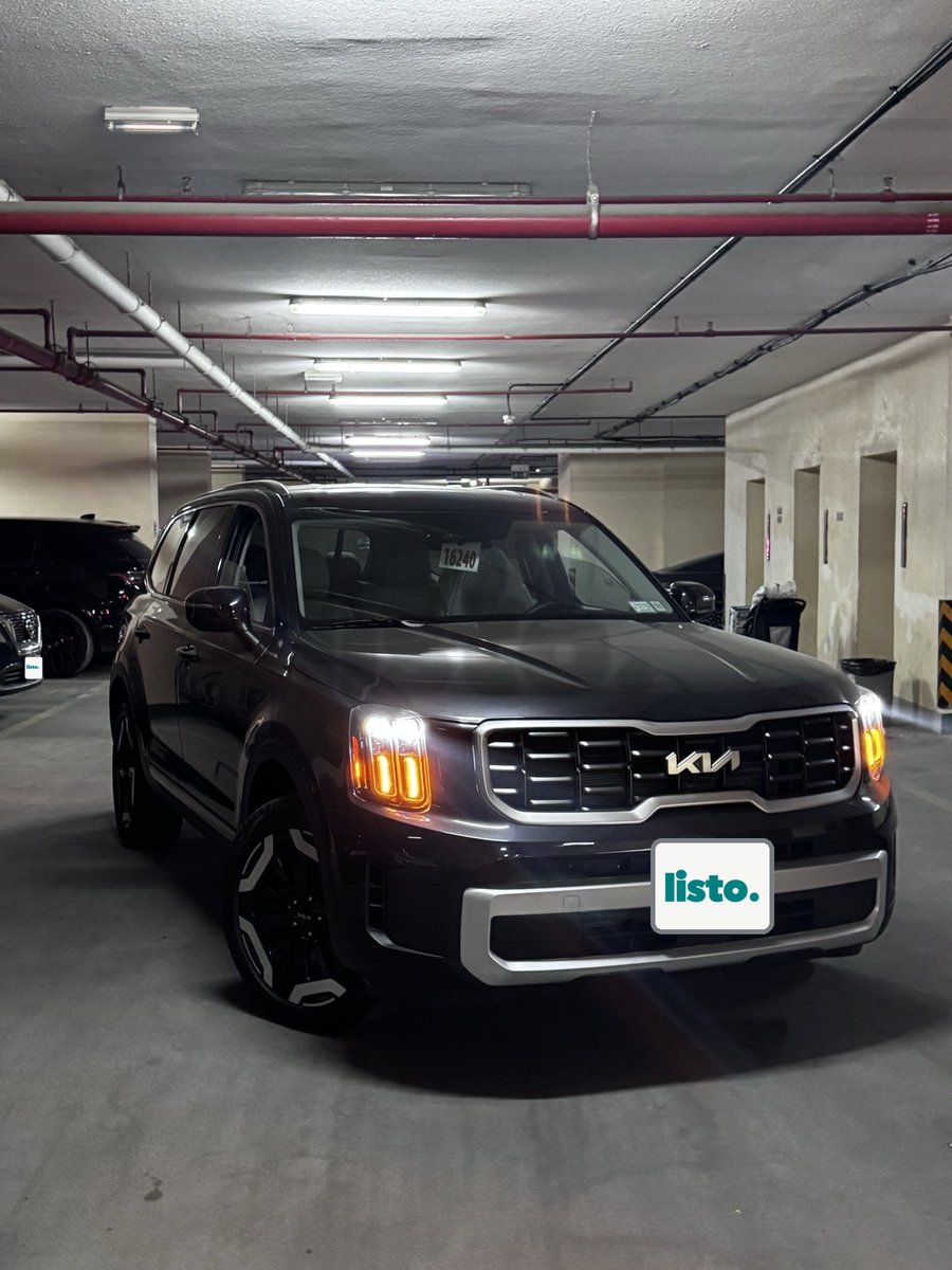 Kia telluride very low mileage only 13k FREE ACCIDENT