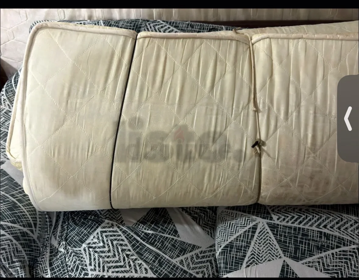 Bed and mattress