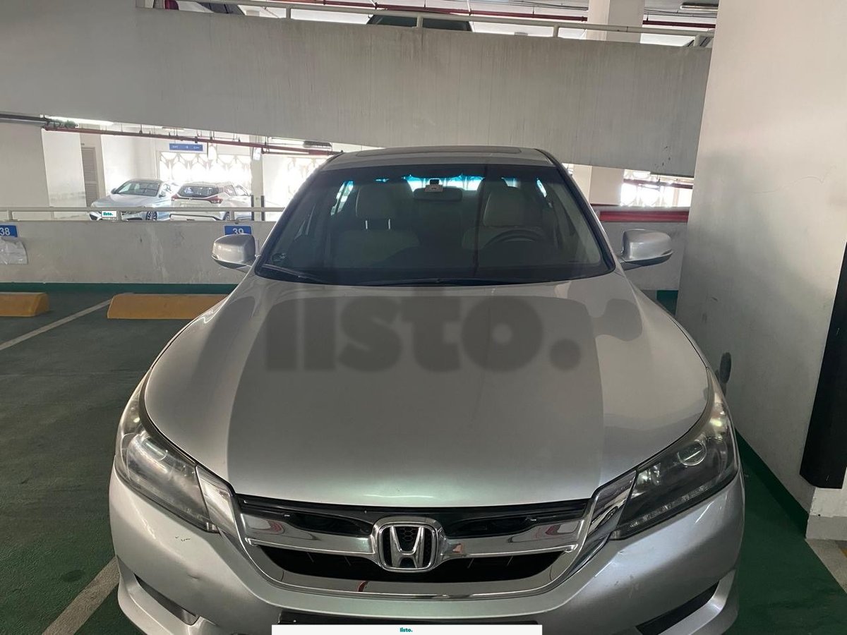 Honda Accord for Sale - Well-Maintained Silver Sedan