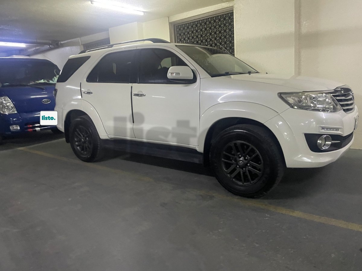 White Toyota Fortuner SUV for Sale - Excellent Condition