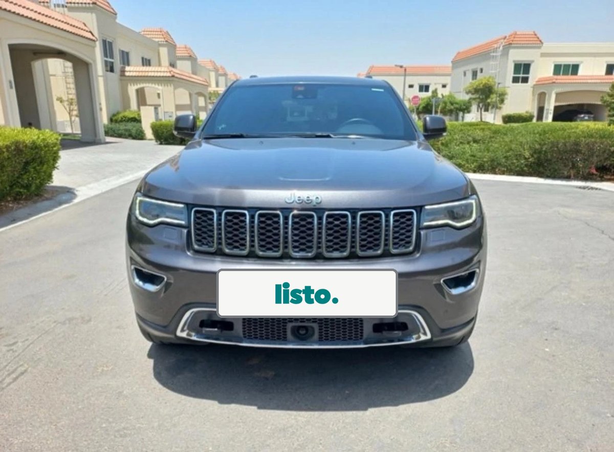 Jeep Grand Cherokee Limited Plus, 2017 , 110 000 km , GCC , Full option , Auto Park, Accidents Free, Full Service History At Jeep Agency.