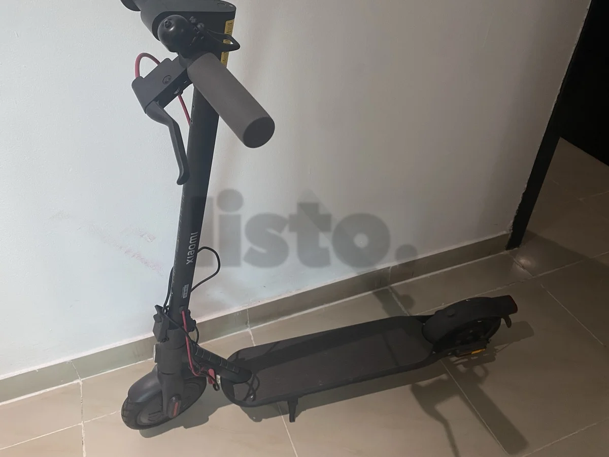 Xiaomi Electric Scooter - Excellent Condition