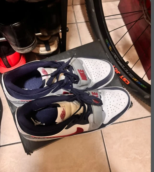 Nike Air Jordan 1 Low Sneakers - Stylish Men's Fashion Shoes