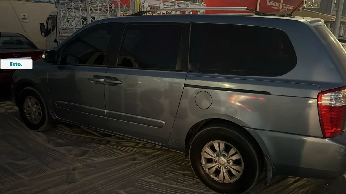 KIA CARNIVAL