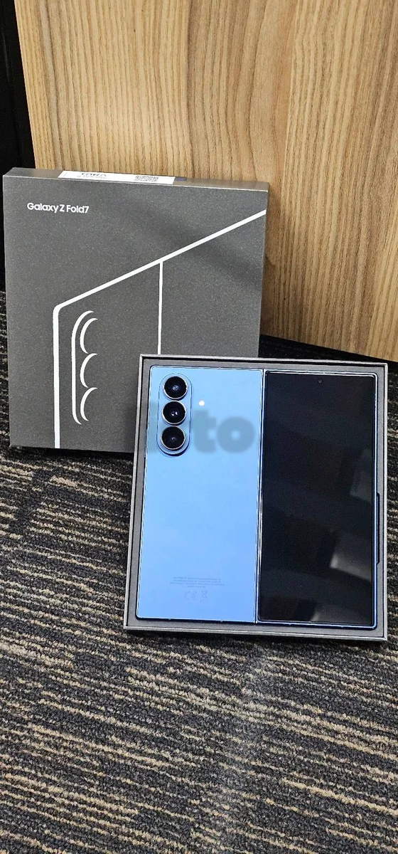 New Samsung Galaxy Z Fold7 Blue - Unlocked with Box
