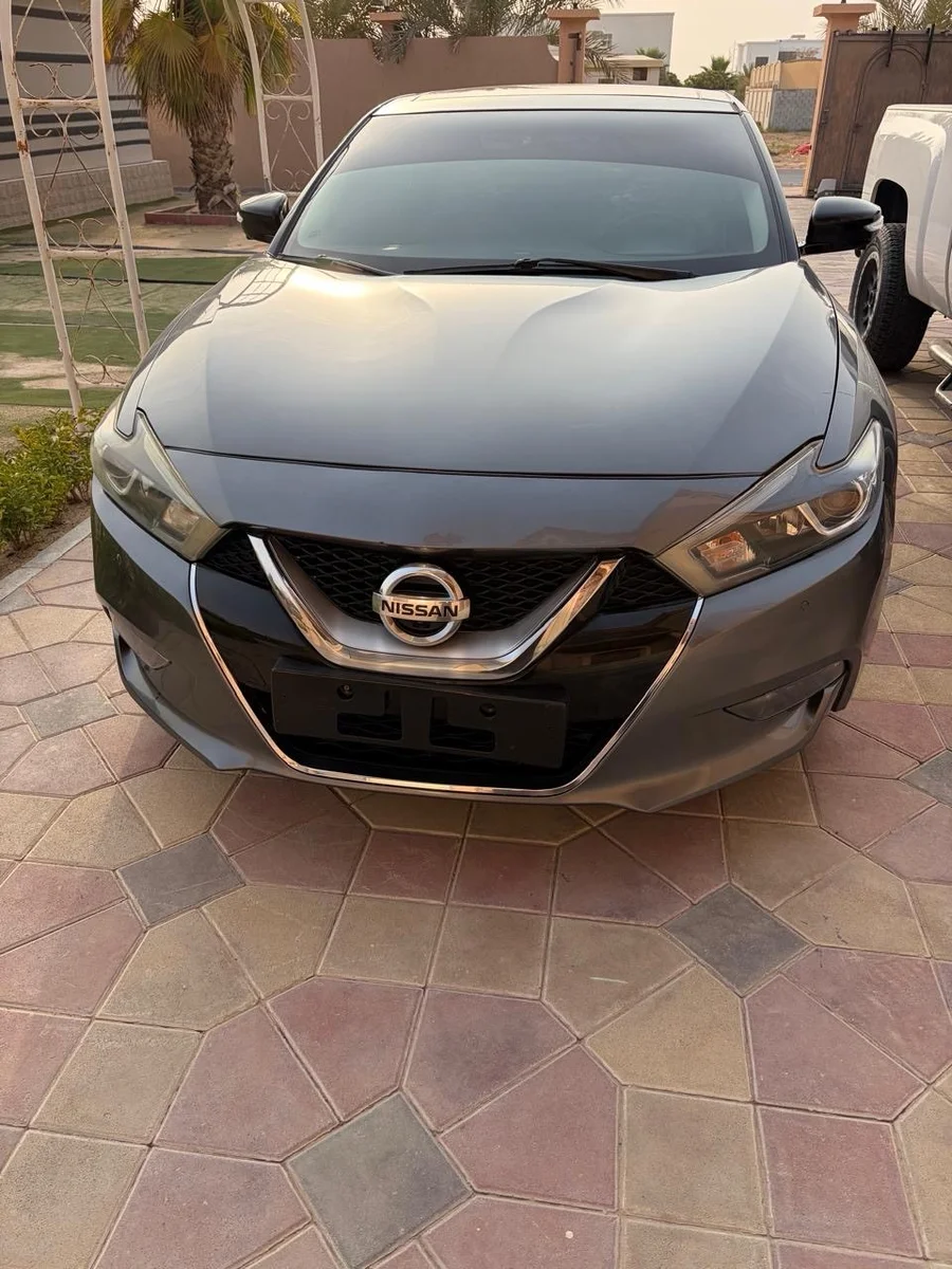 Nissan Maxima for sale - Stylish sedan, in excellent condition