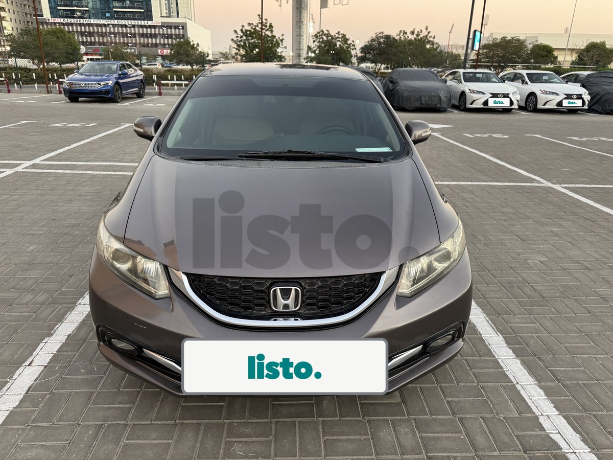 Honda civic model 2015 Good condition accident free full auto matic one owner uase gcc for sale 