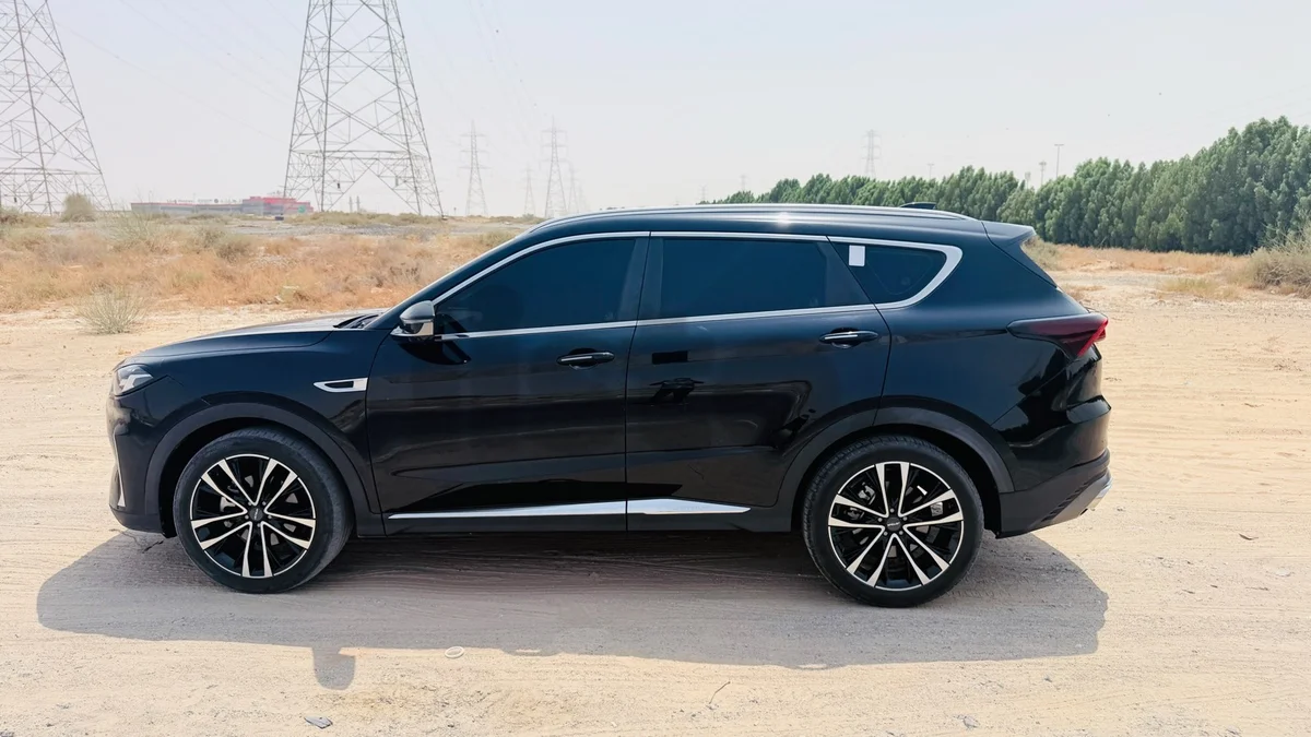 Jetour SUV for Sale - Sleek Black, Excellent Condition