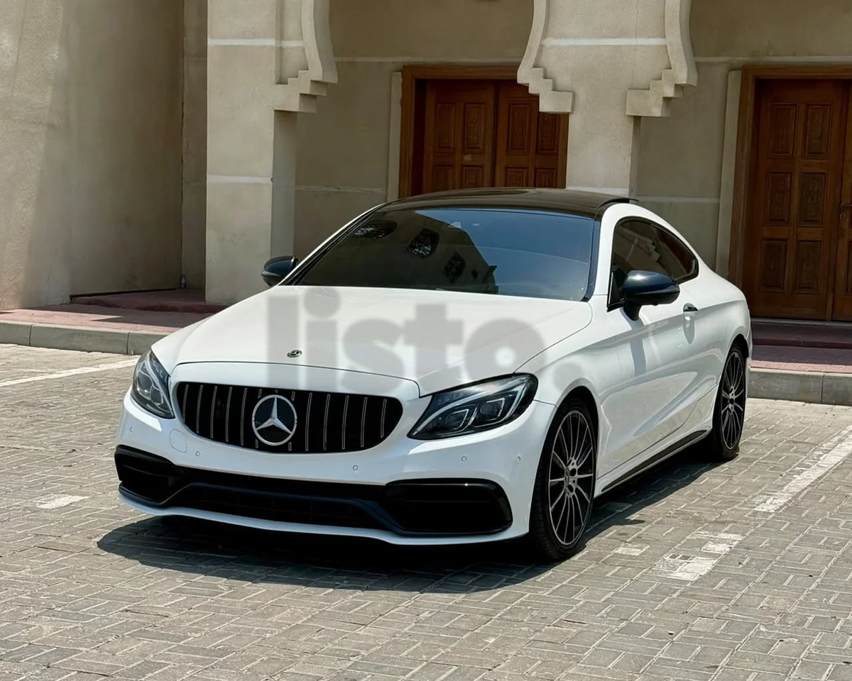مرسيدس بنز C300 كوب موديل 2018 خليجي 4 فصوص فل اوبشن