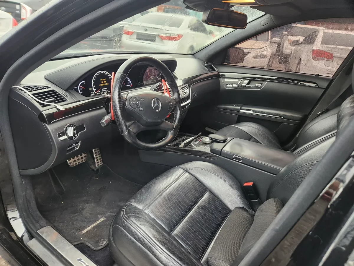Mercedes Benz S63 AMG