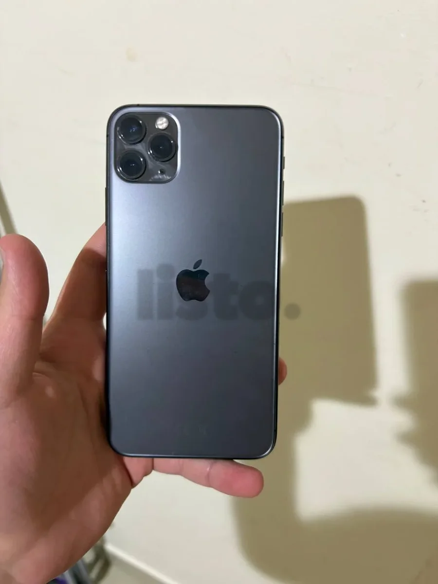 iPhone 11 Pro Max 64GB Space Gray – 83% Battery