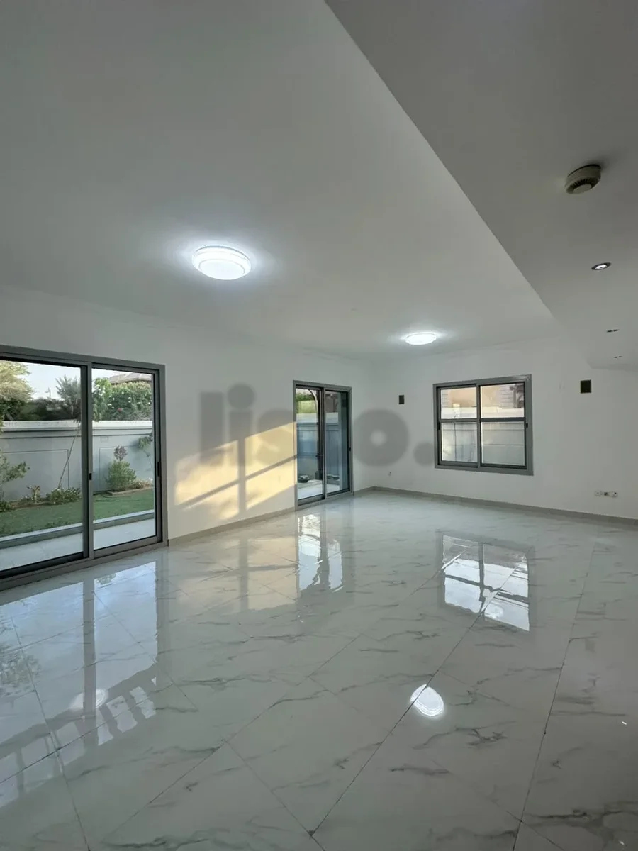 4BR Villa for rent|Falcon City